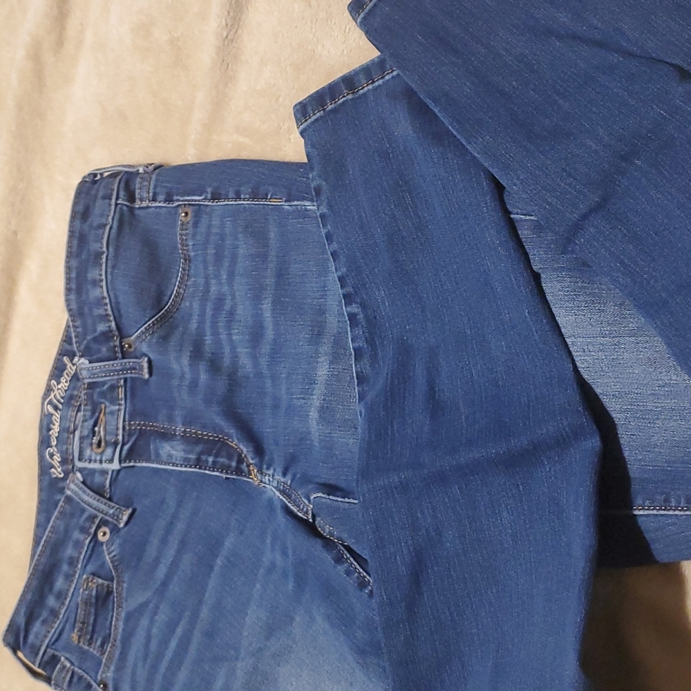 Universal Thread Jeans - Picture 4 of 5